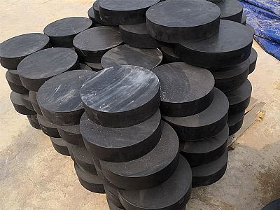 宜昌板式橡胶支座由若干层橡胶片与薄钢板经加压硫化